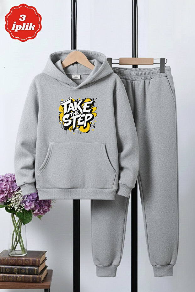 3 İplik Ş Fleece-Lined Kangaroo Pocket Take the Step Print Detailed Boys' Tracksuit Set