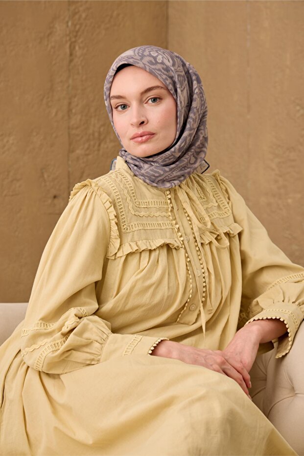 وشاح قطني ناعم بنمط نهر
