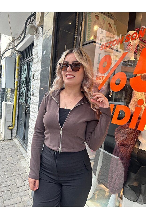 Basic Slim Fit Fermuarlı Bluz - 1