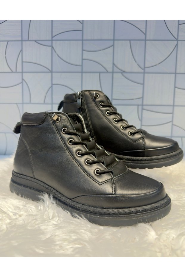 Yüce 109 Women's Black Genuine Leather Rubber Lace Detail Zippered Mother Orthopedic Boots