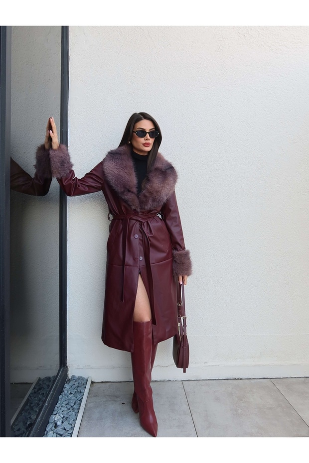 معطف جلدي بتفاصيل فرو وحزام