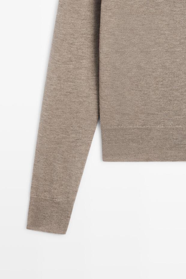 Düğmeli dik yaka kazak - 7