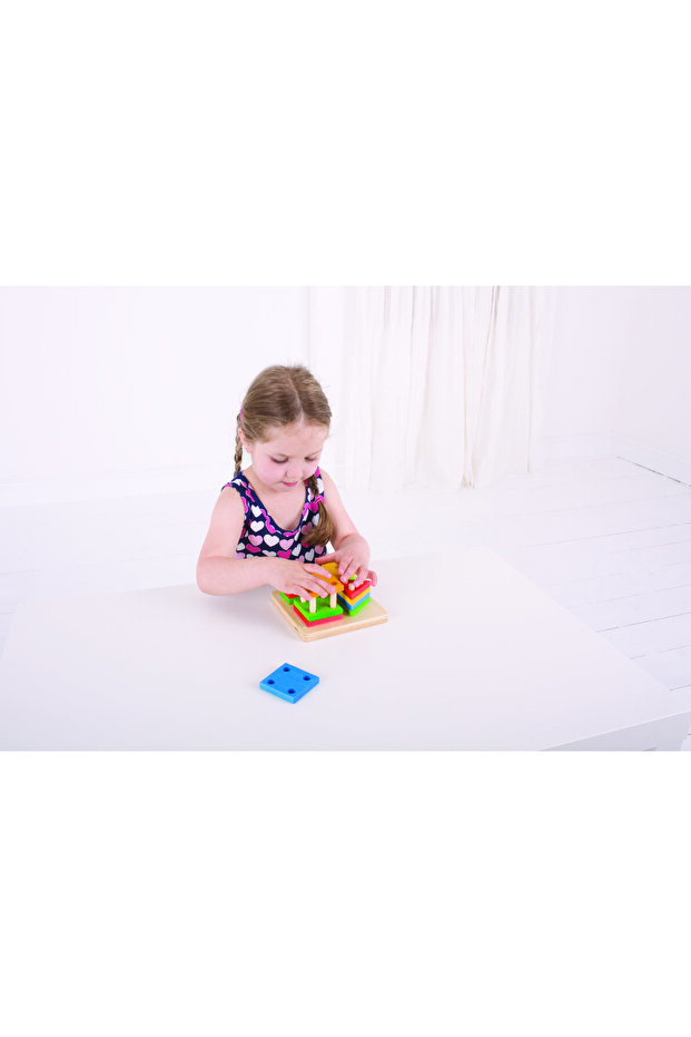 Sorting game - 4 geometric shapes - 6