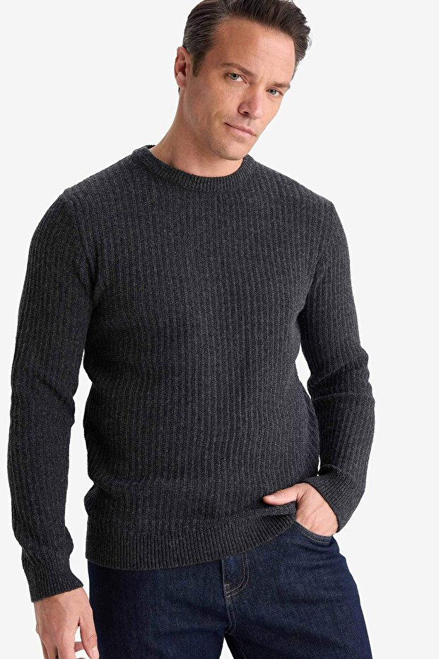 Men's Oversize Basic Sweater - 1