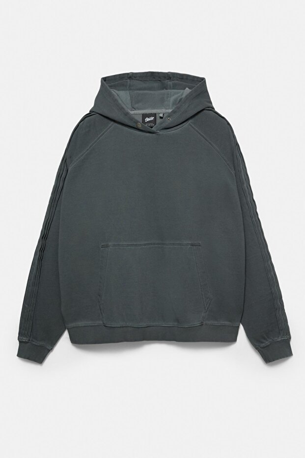 Yıkanmış görünümlü kapüşonlu sweatshirt - 6