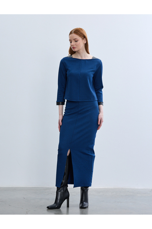 تنورة ميدي من الجلد المنقوشة من كازاياجي بقطع قماش مخيطة معاً - 2