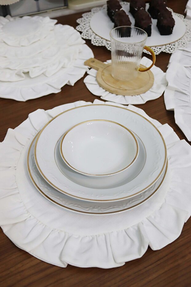 سروال داخلي مزخرف بكشكشة - 1