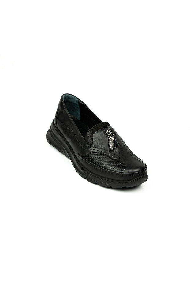 044 Black Leather Casual Women's Shoes