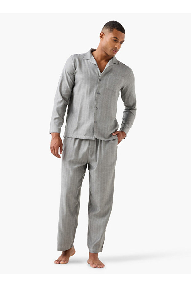 طقم بيجامة مزخرف - 1