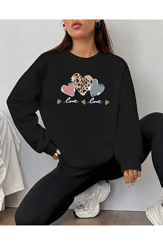 Love Print Detailed Crew Neck Sweatshirt