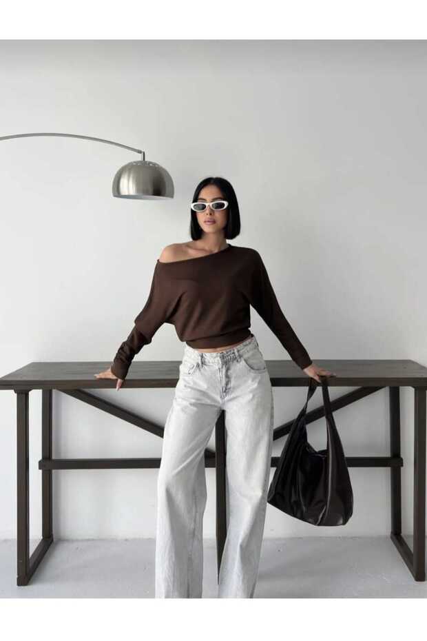 Women's Boat Neck Long Sleeve Oversize Fit Stylish Bluse