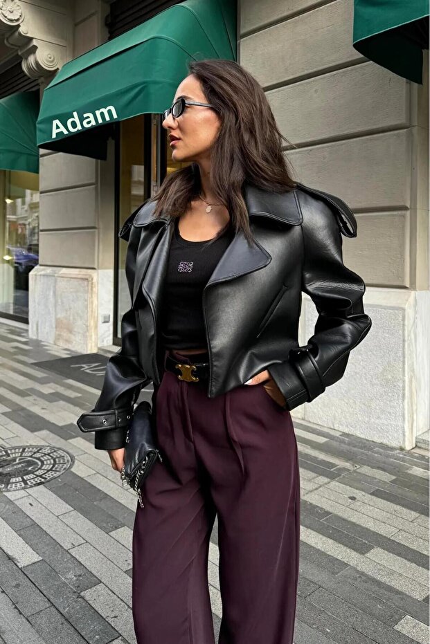 سترة جلدية سوداء كبيرة الحجم - 4