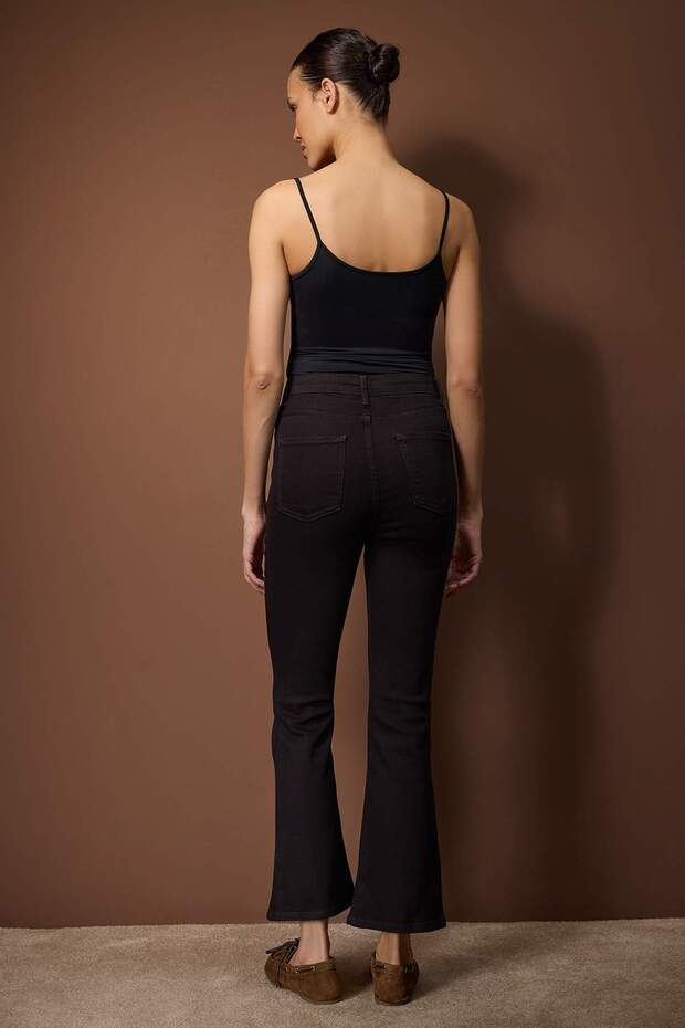 Kahverengi Yüksek Bel Comfort/Esnek Crop Flare Jeans TWOAW26JE00278 - 4