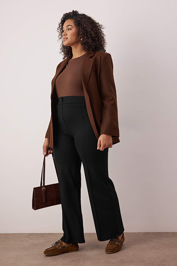 Siyah Nervür Detaylı Straight Fit Örme Büyük Beden Pantolon TBBAW26AR00029 - 1