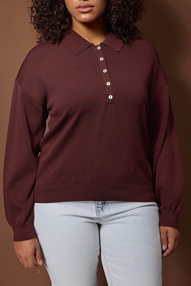 Wardrobe Essentials Kahverengi Merserize Görünümlü Polo Yaka Triko Kazak TBBAW26AN00057 - 2