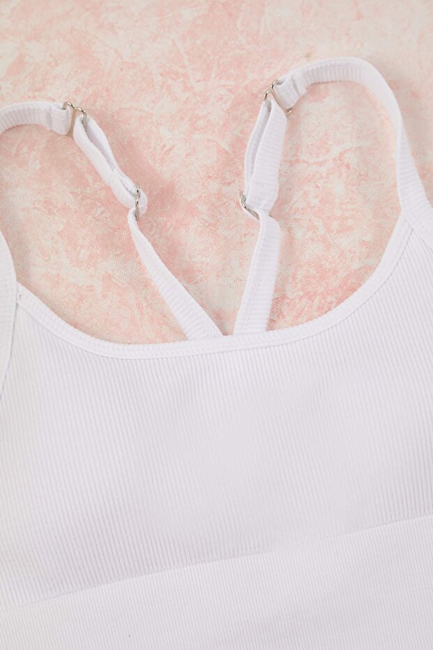 Beyaz Seamless/Dikişsiz Destekli/Şekillendirici Örme Spor Sütyeni THMAW26SS00017 - 7