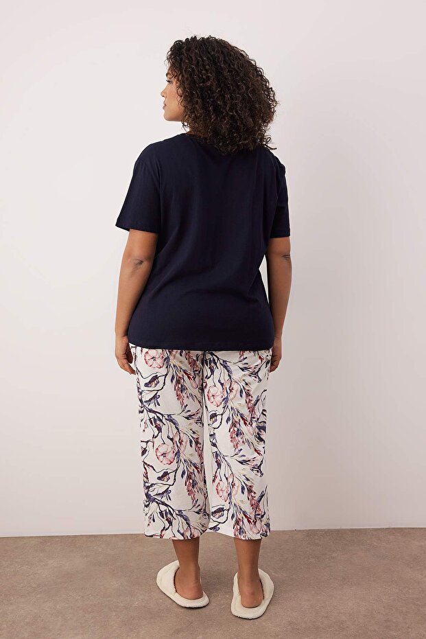 Lacivert Çiçekli Kapri Örme Pijama Takımı TBBSS25AI00002 - 4