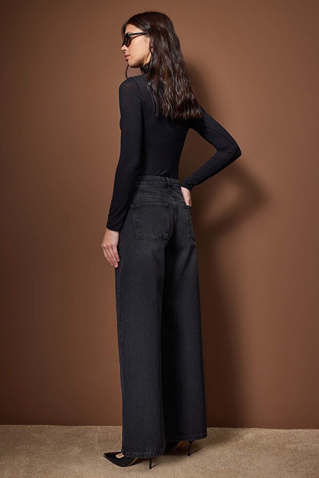 Siyah Taş Detaylı Normal Bel Wide Leg Jeans TWOAW26JE00284 - 4