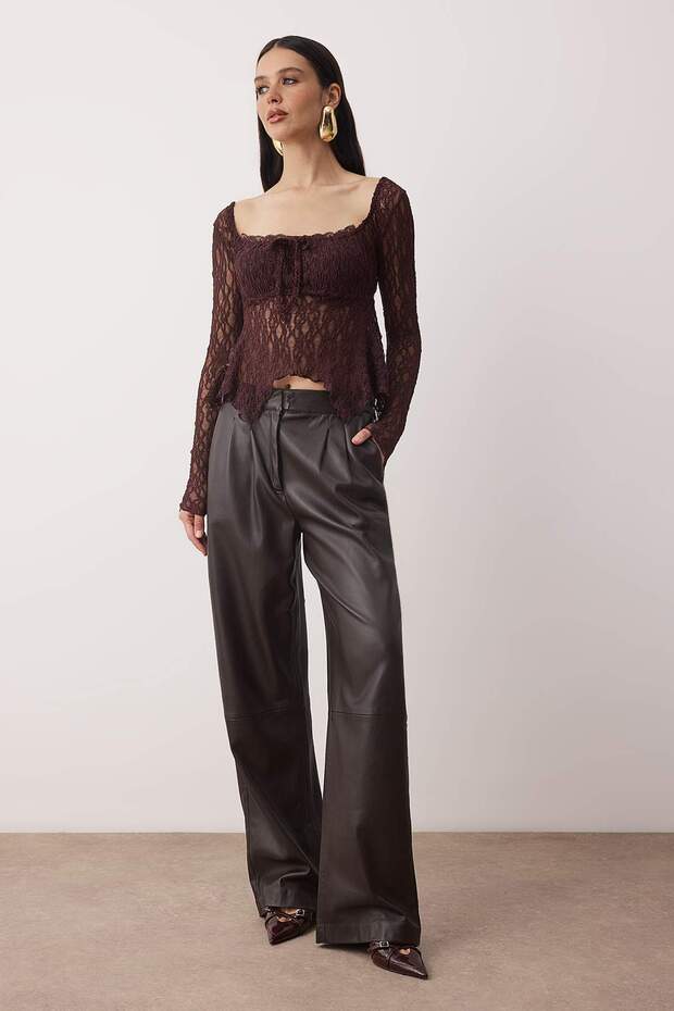 Bordo Kare Yaka Astarsız Dantel Party Bluz TPRAW26BZ00070 - 2