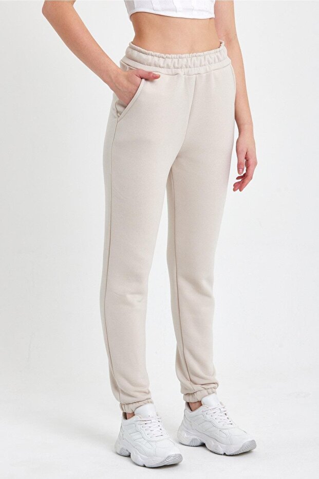 Women's Three Thread Knitted Sweatpants with Elastic Waist and Leg Legs Jogger Ecru