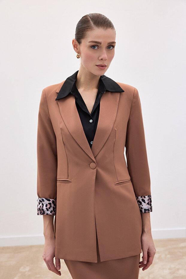 Mono Collar Classic Jacket - Camel