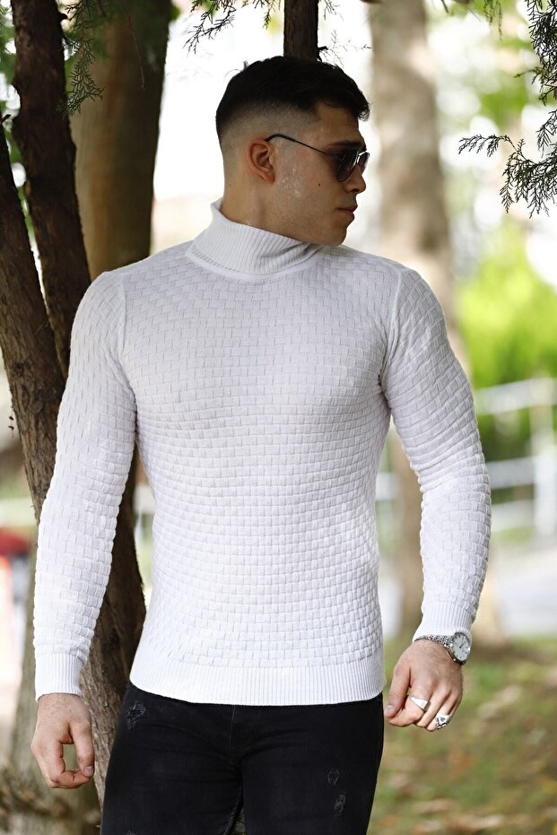 Men's White Turtleneck Knitwear Sweater