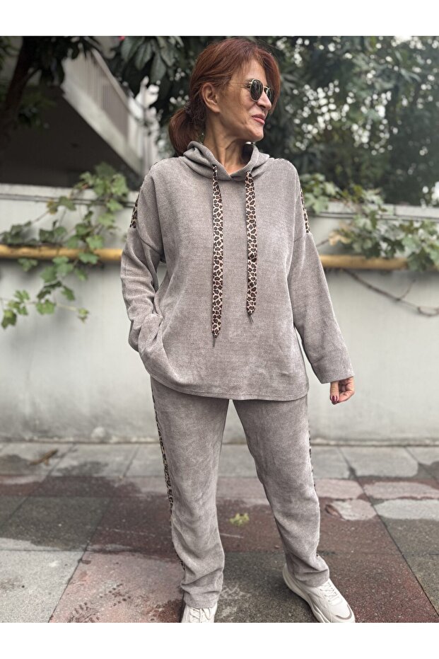 Italian K Hooded Leopard Velvet Suit Gray