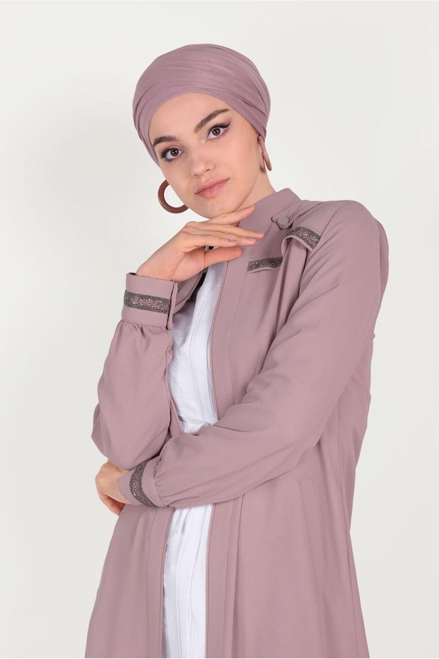 Haki̇m Collar with Stone-Embellished Sleeves 10205
