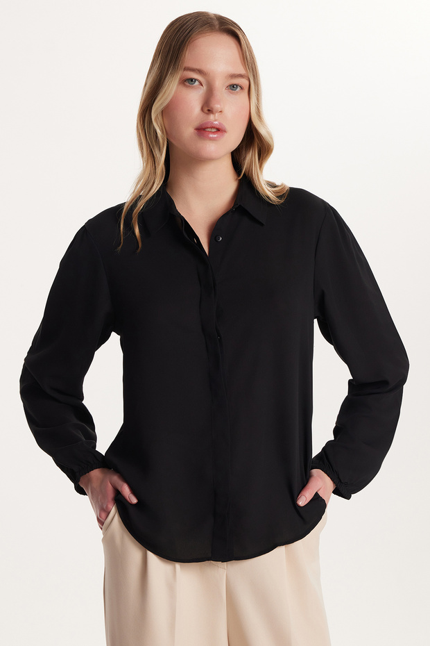 Women's Relax Fit Relax Cut Crepe Fabric Spanish Cuff Black Solid Shirt