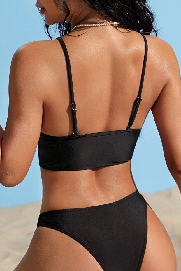 Şık Bikini Altı - 2