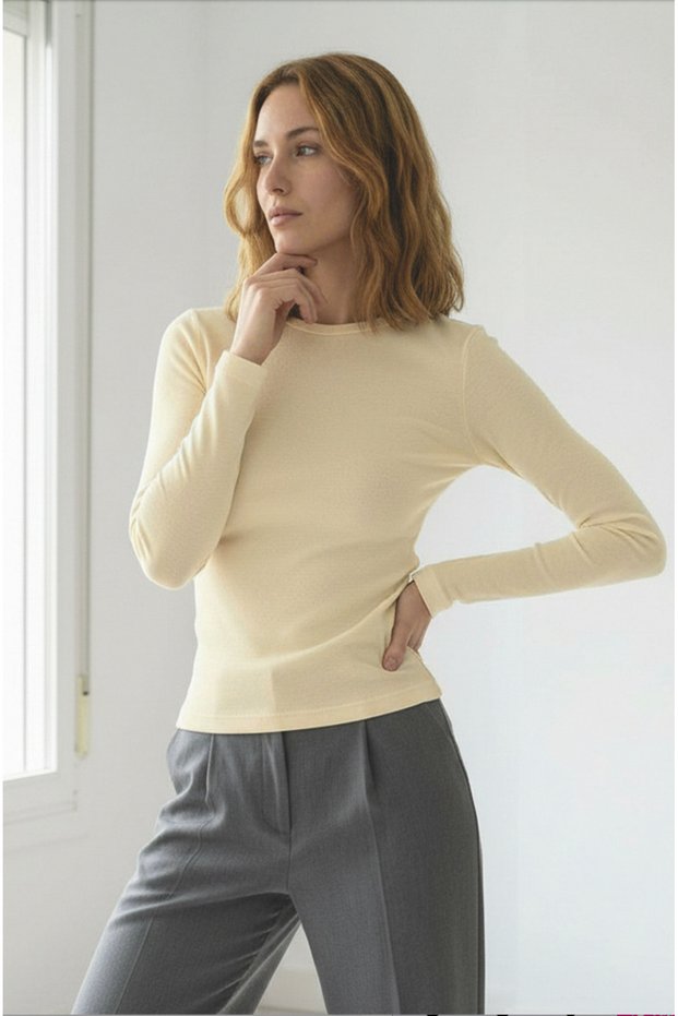 Women's Stretchy Fabric Body-Fitting Slim Fit Long Sleeve Buttery Yellow T-Shirt