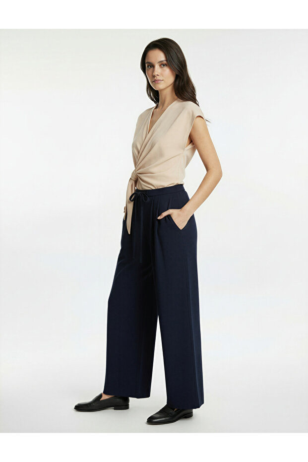 Wide Leg Fabric Baggy Pants with Tie-Up Waist and Pockets