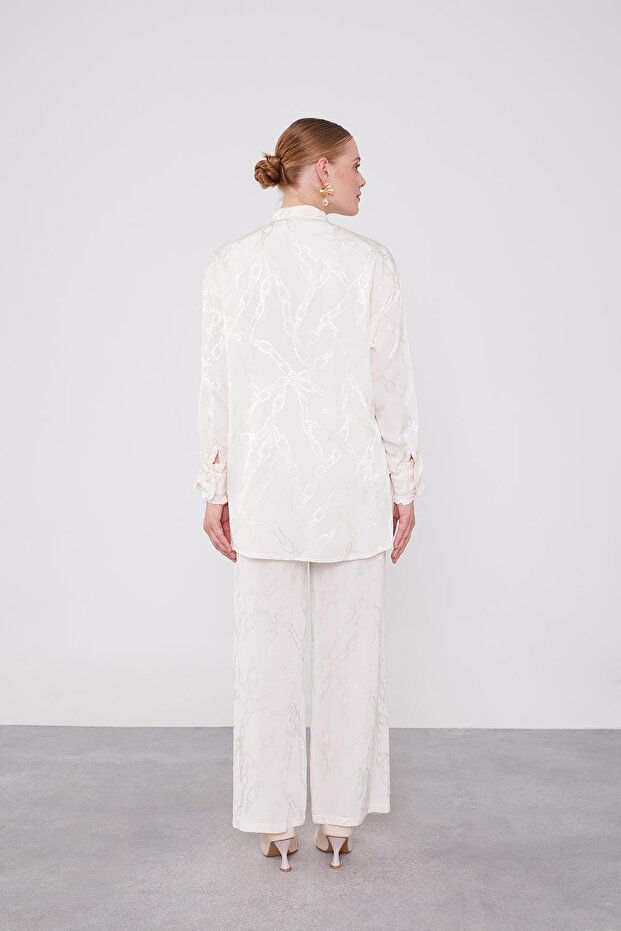 Ecru Ruffle Button Detailed Chain Pattern Double Set - 6