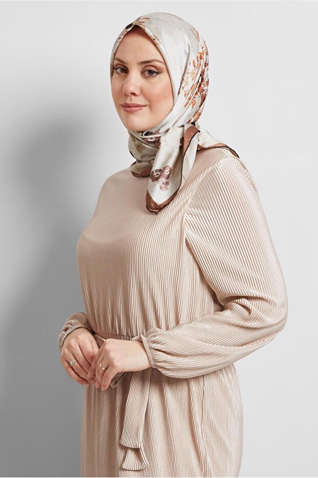 ألفينا وشاح منقوش 8523