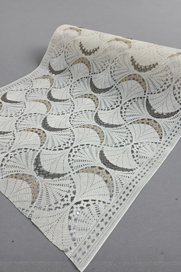 Pvc Transparent Covering Non-Perforated Lace Shelf Cover / Runner-Half Moon