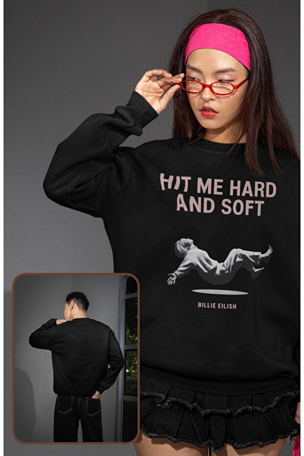 سويت شيرت بدون قلنسوة مطبوع عليه عبارة Hit Me Hard And Soft للجنسين، سويت شيرت كبير الحجم مطبوع عليه Billie Eilish