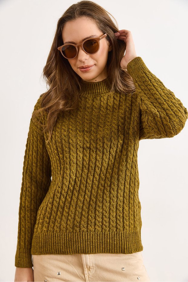 Women's Oil Green Mock Neck Hair Braided Oversized Knitwear Sweater Kzk-19001082