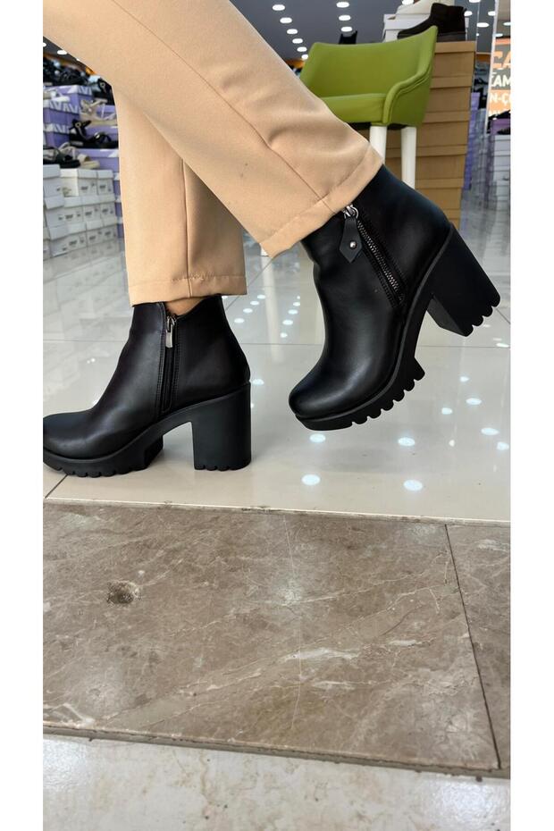 Bot Bot & Bootie - 2