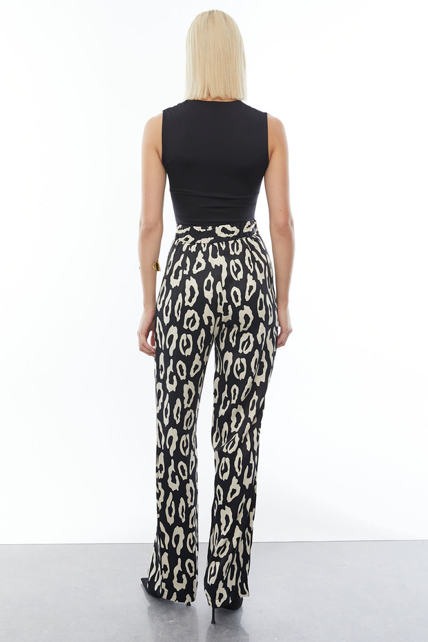 بنطلون منقوش ذو ملمس ساتان - 6