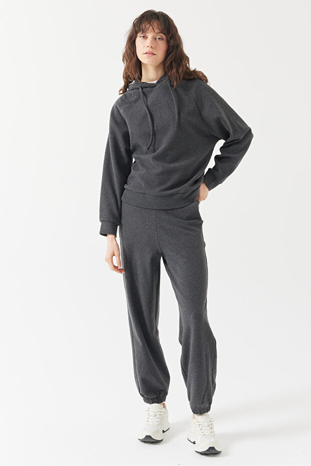 Kadın Kapüşonlu Basic Sweatshirt - 6