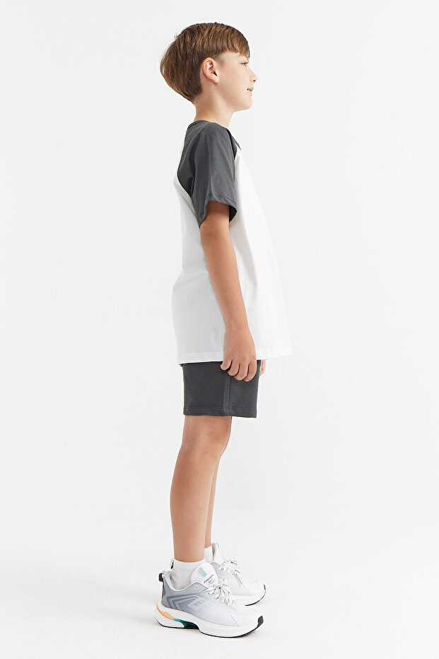 طقم للأولاد مكون من قطعتين - 4