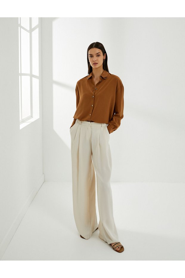 Long Sleeve Shirt Button down with Collar Detail Standard Fit