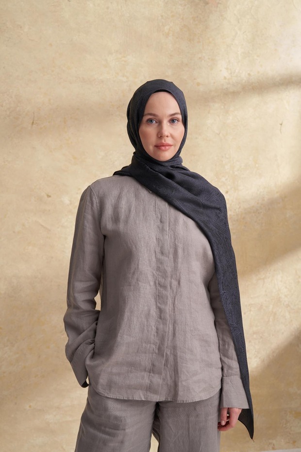 شال جوزيه جاكار بنمط عرقي - أنثراسيت