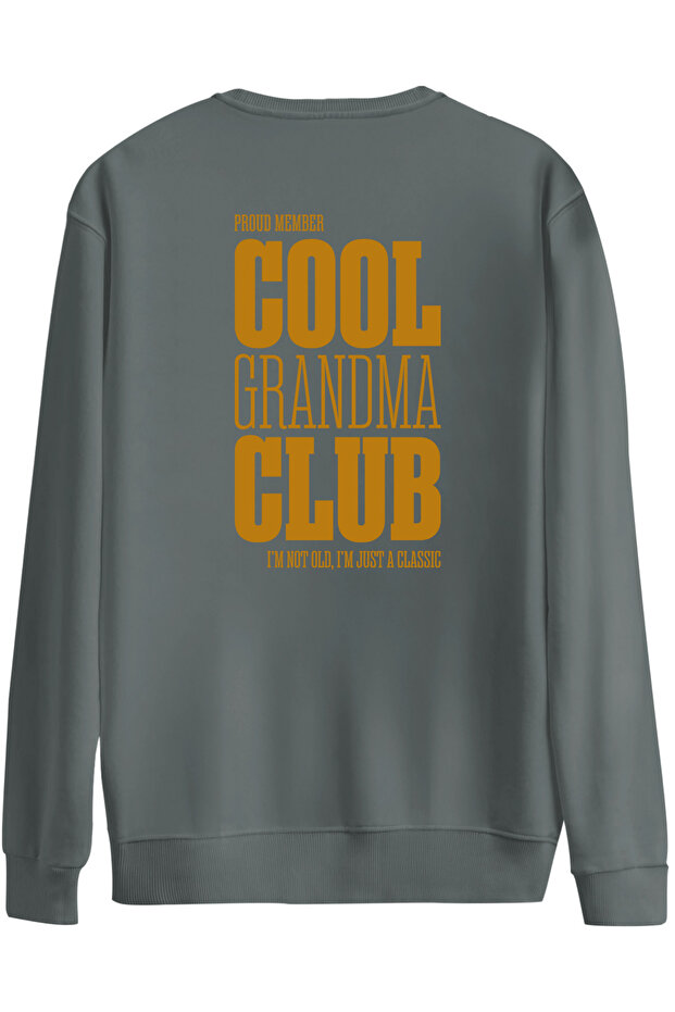 سويت شيرت Cool Grandma Club مطبوع برقبة دائرية قصة فضفاضة