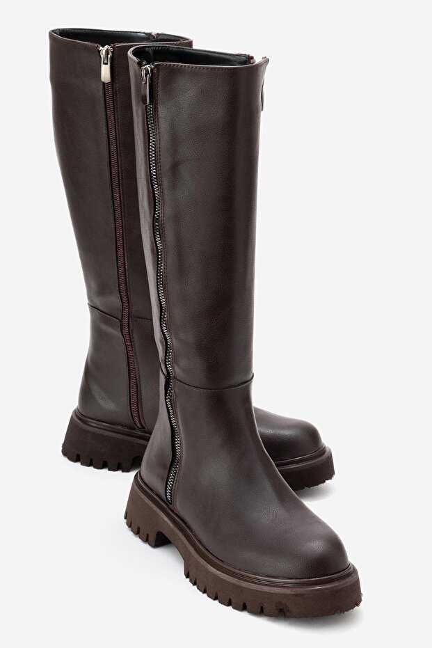 Women's Flat Zippered Boots Brown Leather