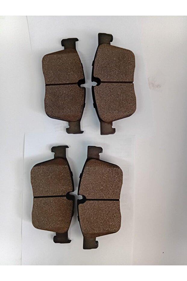 LR141734 Front Brake Pad Set – Fits 2021–2023 Range Rover Velar (2.0L & 3.0L) – OEM Replacemen