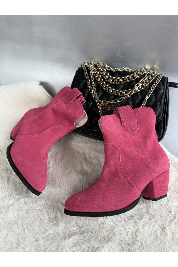 Ciocate piele intoarsa roz