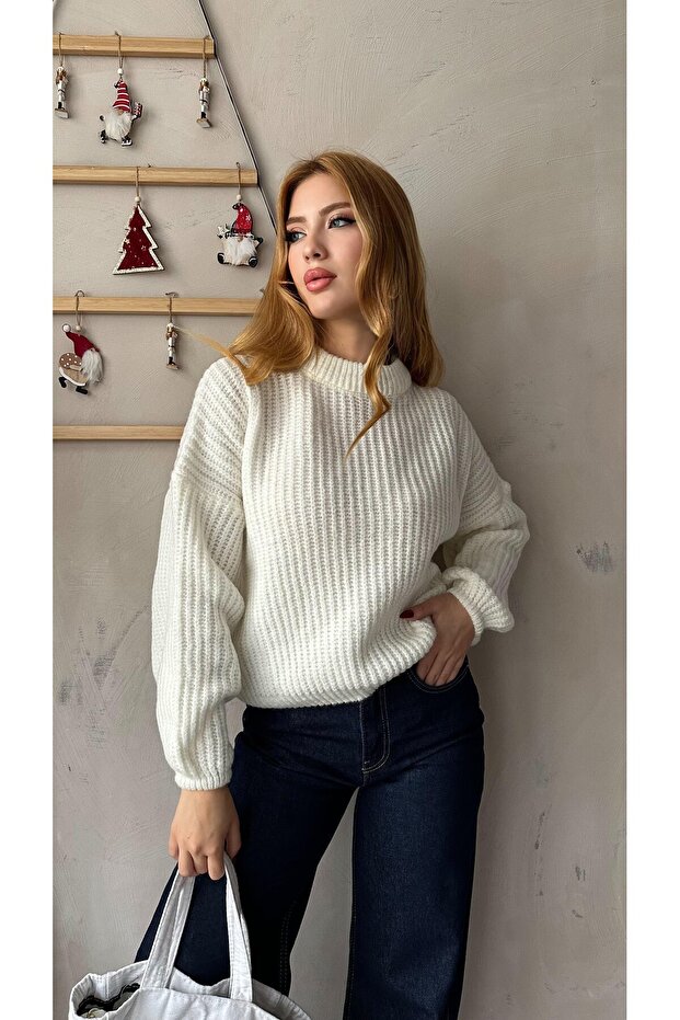 Women's Ecru Balloon Sleeve Thick Thessaloniki Knit Oversized Sweater – Soft Texture, Keeps Warm 1700