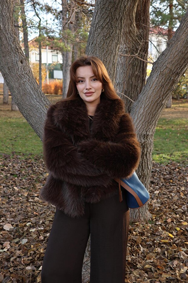 Kahve Yakalı Kürk - 8