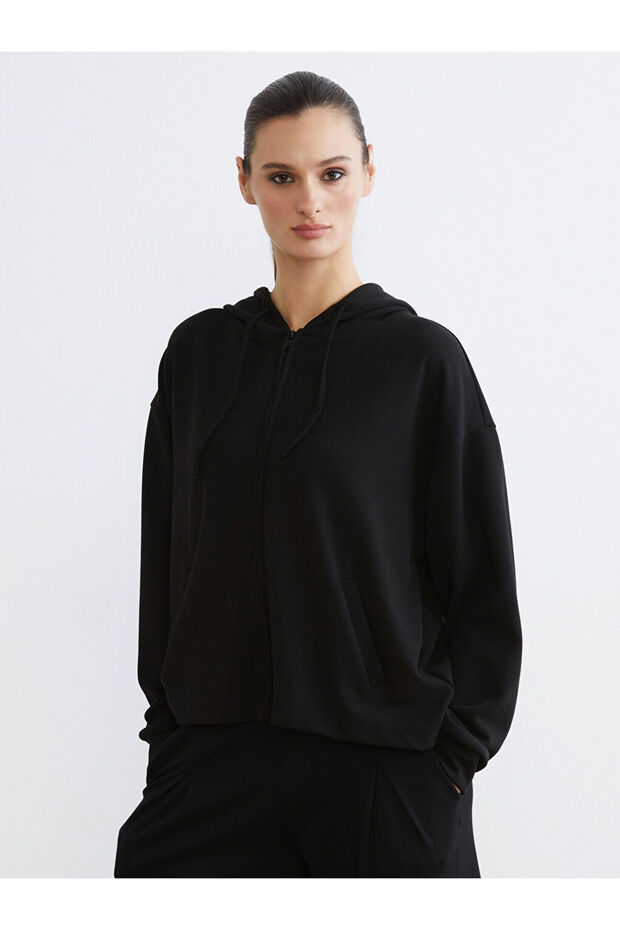 Hooded Women's Zipper Sweatshirt for Style Enthusiasts from Uzg Store